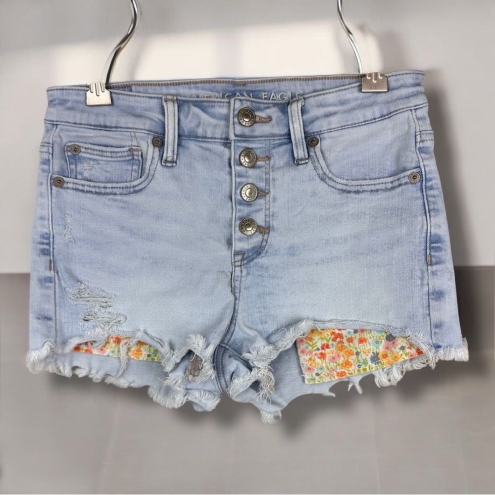 American Eagle | Button Fly | Distressed Denim Shorts | Frayed Hem | Size 2